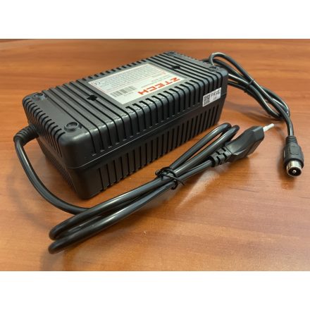 48V 3Ah akkumulátor töltő elektromos járművekhez, kör csatlakozós