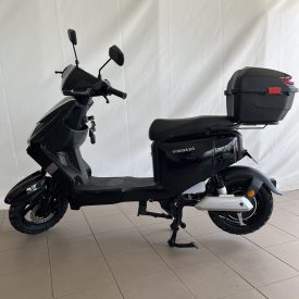 Tornádó 8 Elektromos Robogó - Fekete